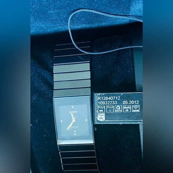 RADO Ceramic Case 4 Diamond Dial /Unisex Watch - Picture 7 of 12